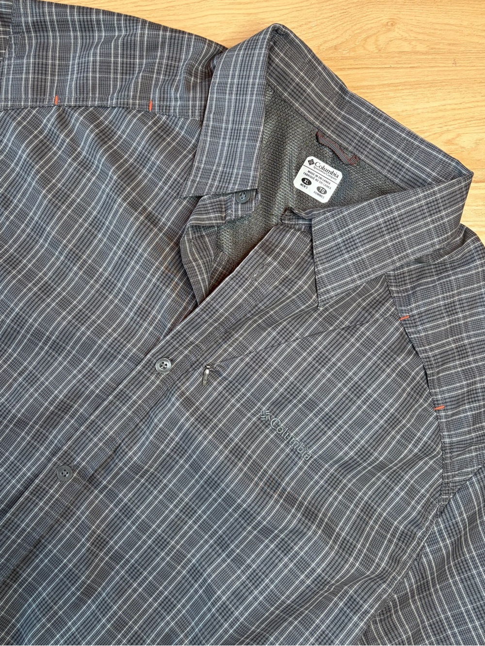Columbia Grey Plaid Men's Button-Up Shirt XL Breathable Lining